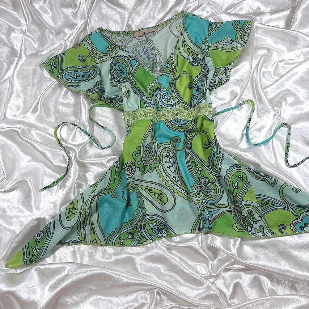 y2k Top Green Excellent Obe Paisley Lace Trim Handkerchief Hem Flutter Sleeve